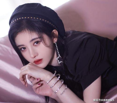 吃瓜看娱乐鞠婧祎,吃瓜看娱乐,揭秘明星背后的故事